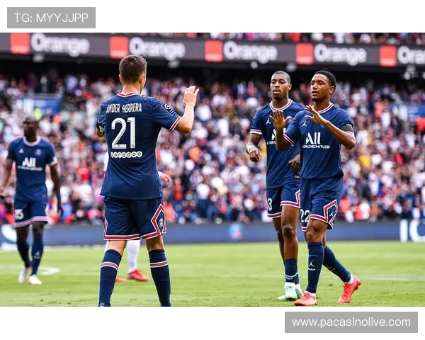 以巴黎圣日耳曼战力波动与防守效率模型为核心的赛季表现全景评